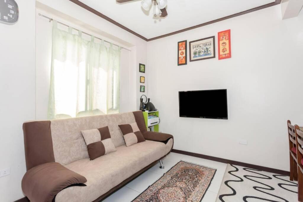 Buder Townhouse Lias Marilao Bulacan Philippines Exterior foto